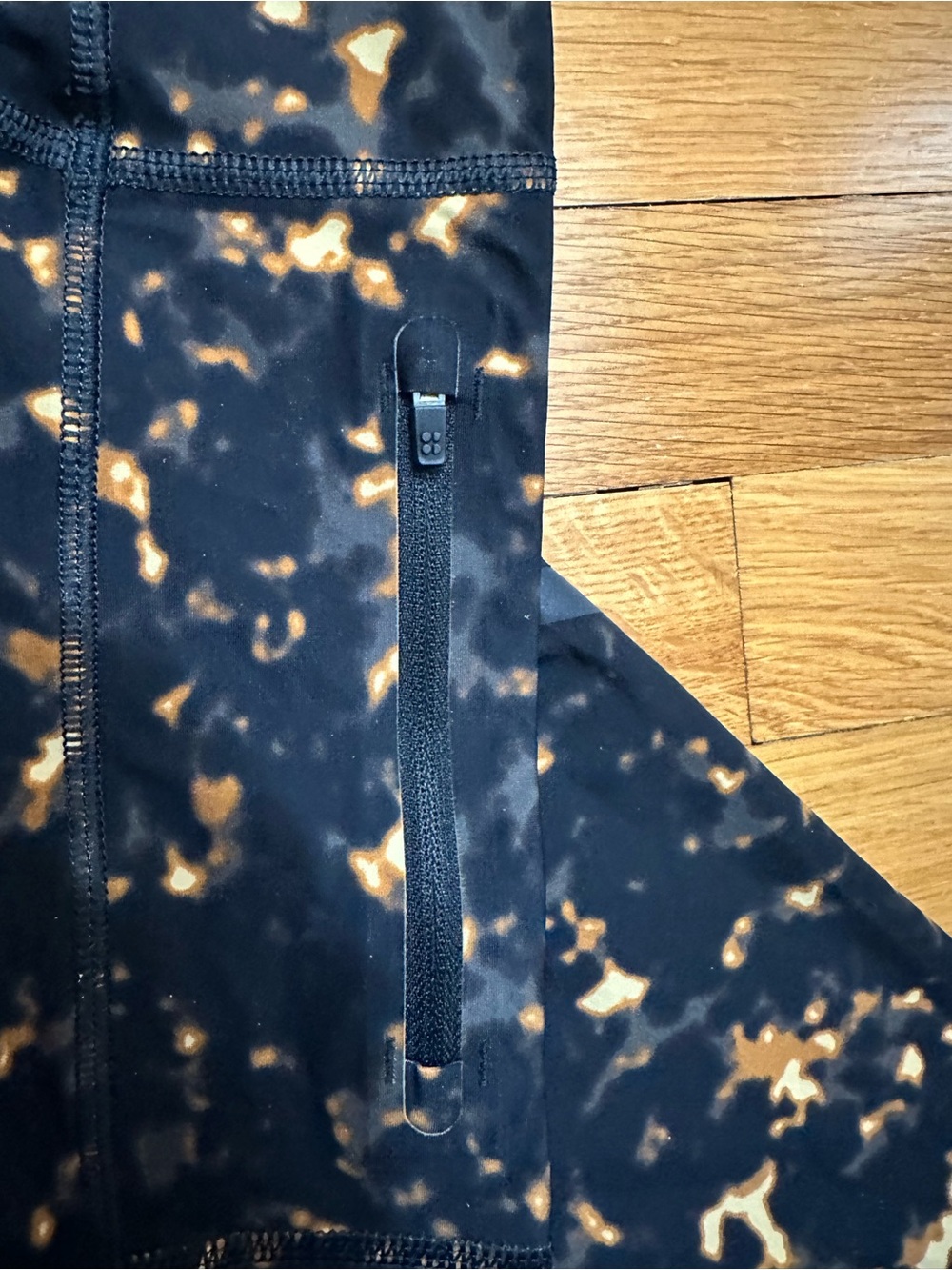 Sweaty Betty Zero Gravity Leggings Medium Excellent condition - Picture 7 of 7